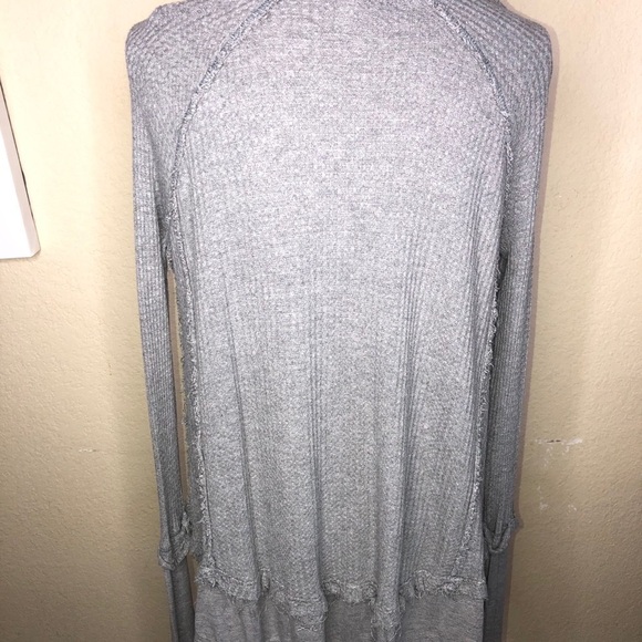 Free People We the Free Oversized Light Grey Waffle Knit Long Sleeve Top Size XS - Picture 8 of 9